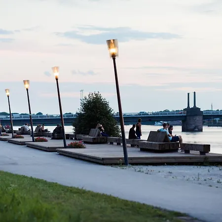 Hotel Koidulapark 2*